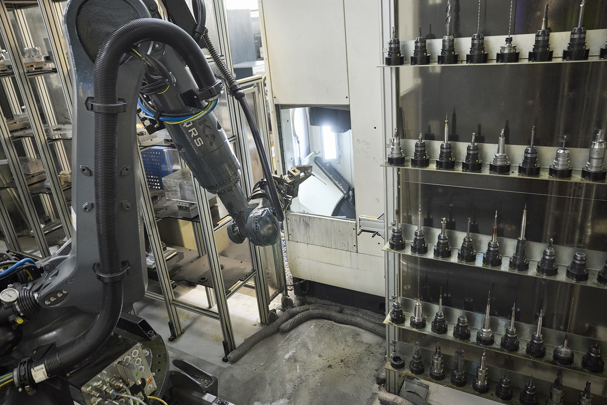 Advanced CNC machining for complex geometries